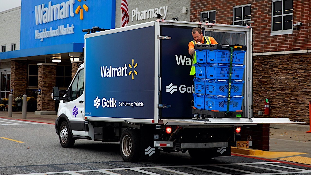 У США почали доставляти товари безпілотними вантажівками